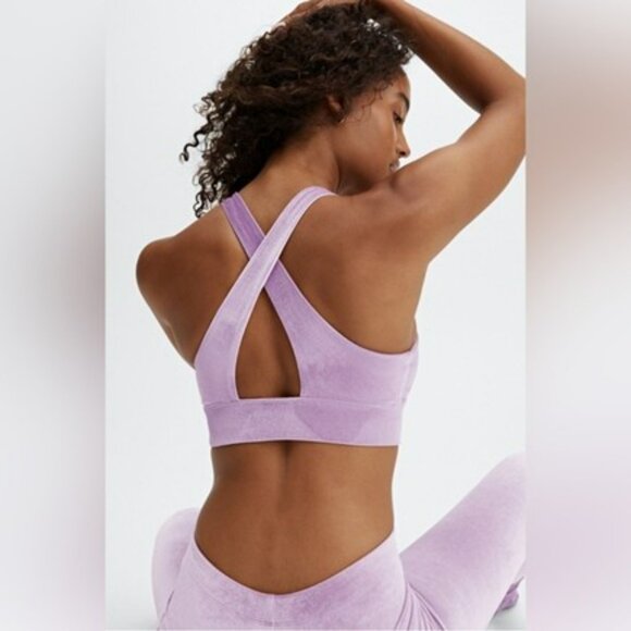Fabletics Velour Velvet Sports Bra Twist Front Oasis s 4 Running Gym Yoga NWT - Picture 5 of 5